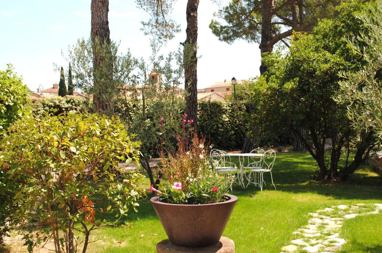 Terre De Bacchus Bed & Breakfast Vacqueyras Exterior foto