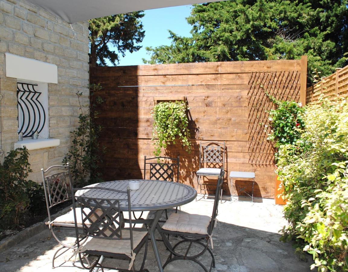 Terre De Bacchus Bed & Breakfast Vacqueyras Exterior foto